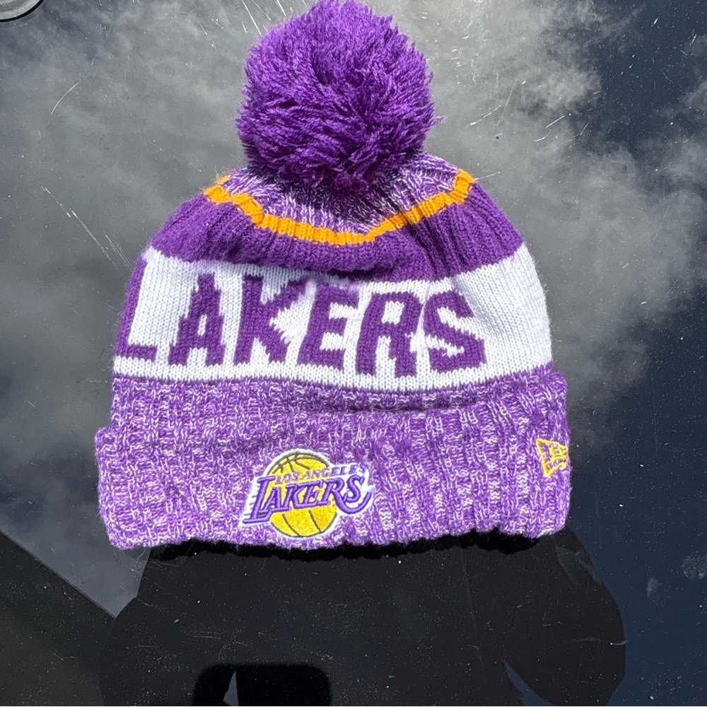 New Era Purple and White Lakers  Beanie